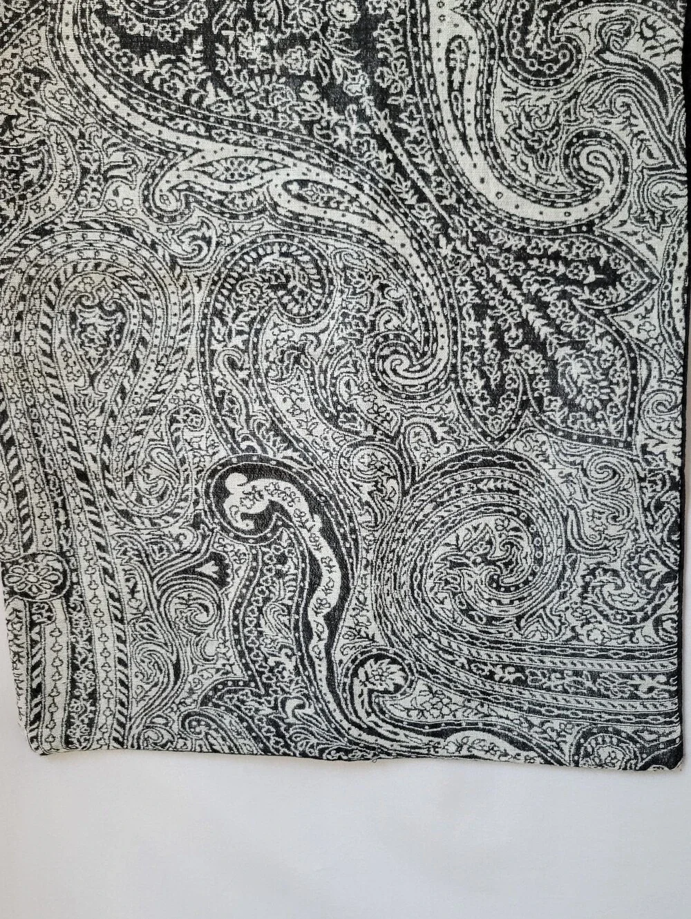 Pottery Barn Jacquard Paisley Velvet Lumber Wool Pillow Cover Black Gray 16 x 26